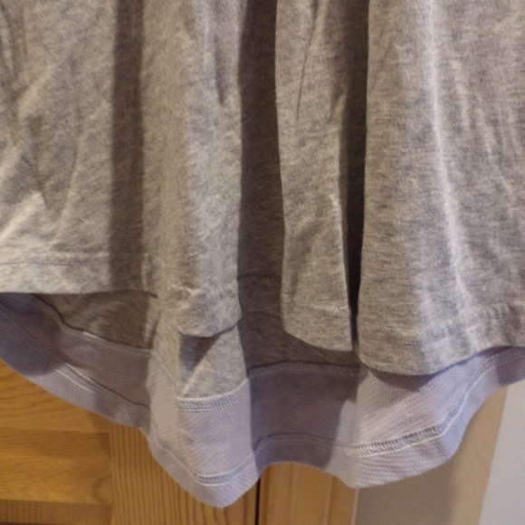 NIKE Dri-Fit Baseball SHORT SLEEVE SHIRT - 3 BUTTON CLOSURE - Grey + Red   Large - Picture 5 of 11